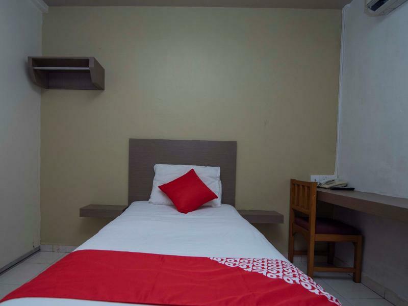Oyo 434 Marbella Hotel Johor Bahru Exterior foto